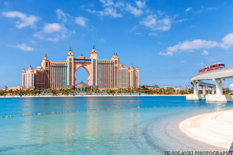 pre wedding in Palm Jumeirah — Dubai