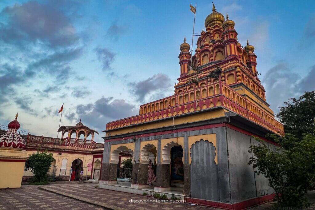 Parvati Hill Pune Pre Wedding Location for Couple