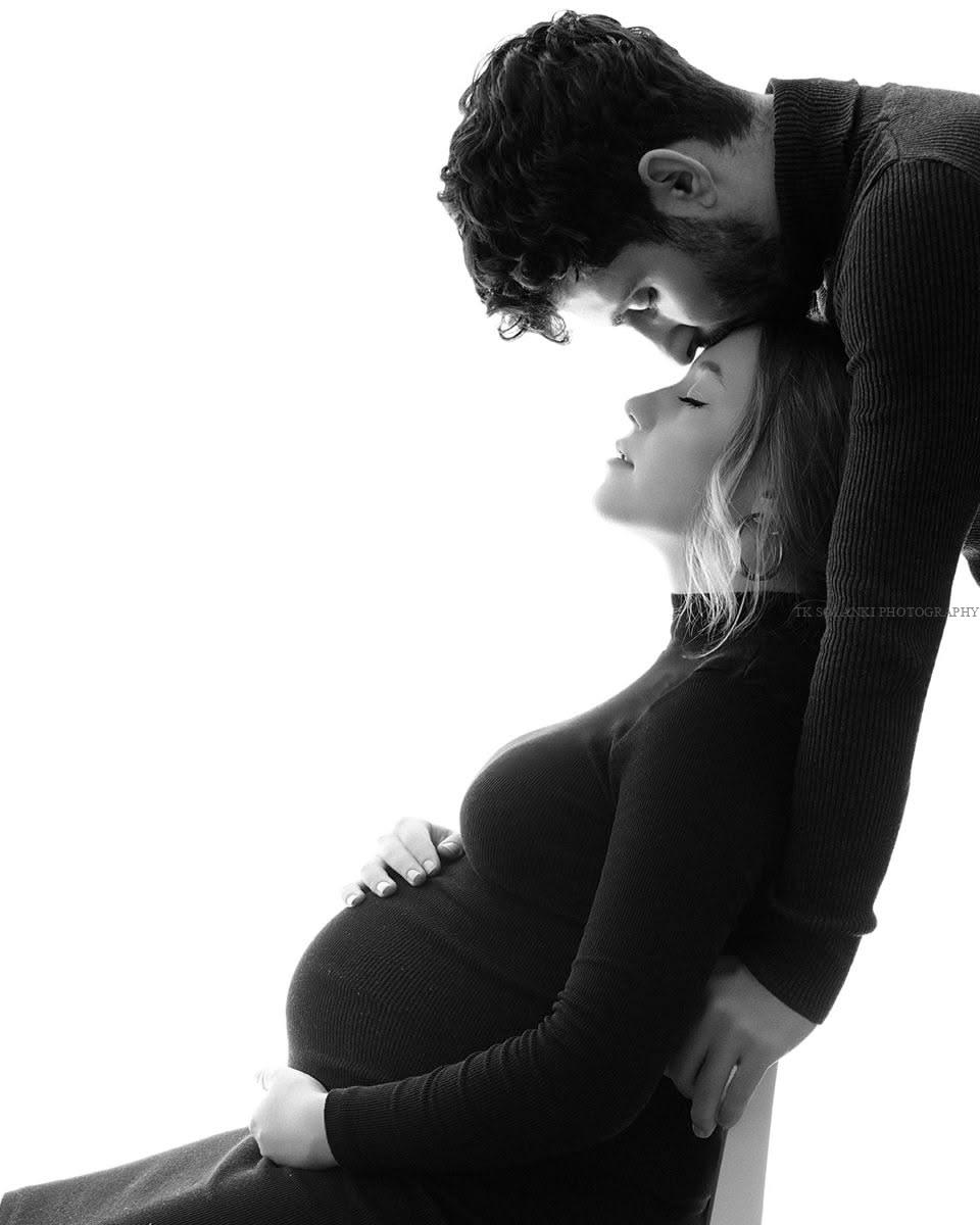 Maternity & Baby Bump Photography in Mumbai